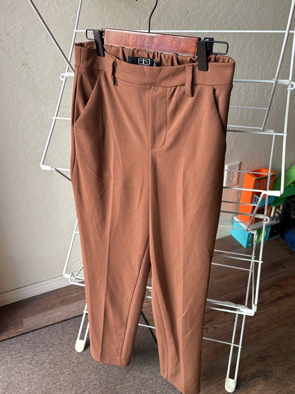 BBJ Brown Cropped Tailored Ankle Pants